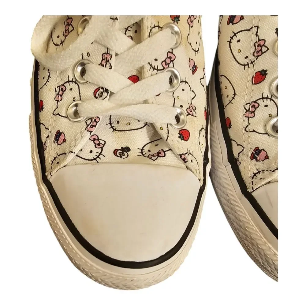 CONVERSE CHUCK 70 Low HELLO KITTY - 10 Men's/12‎ Women's - Picture 6 of 10